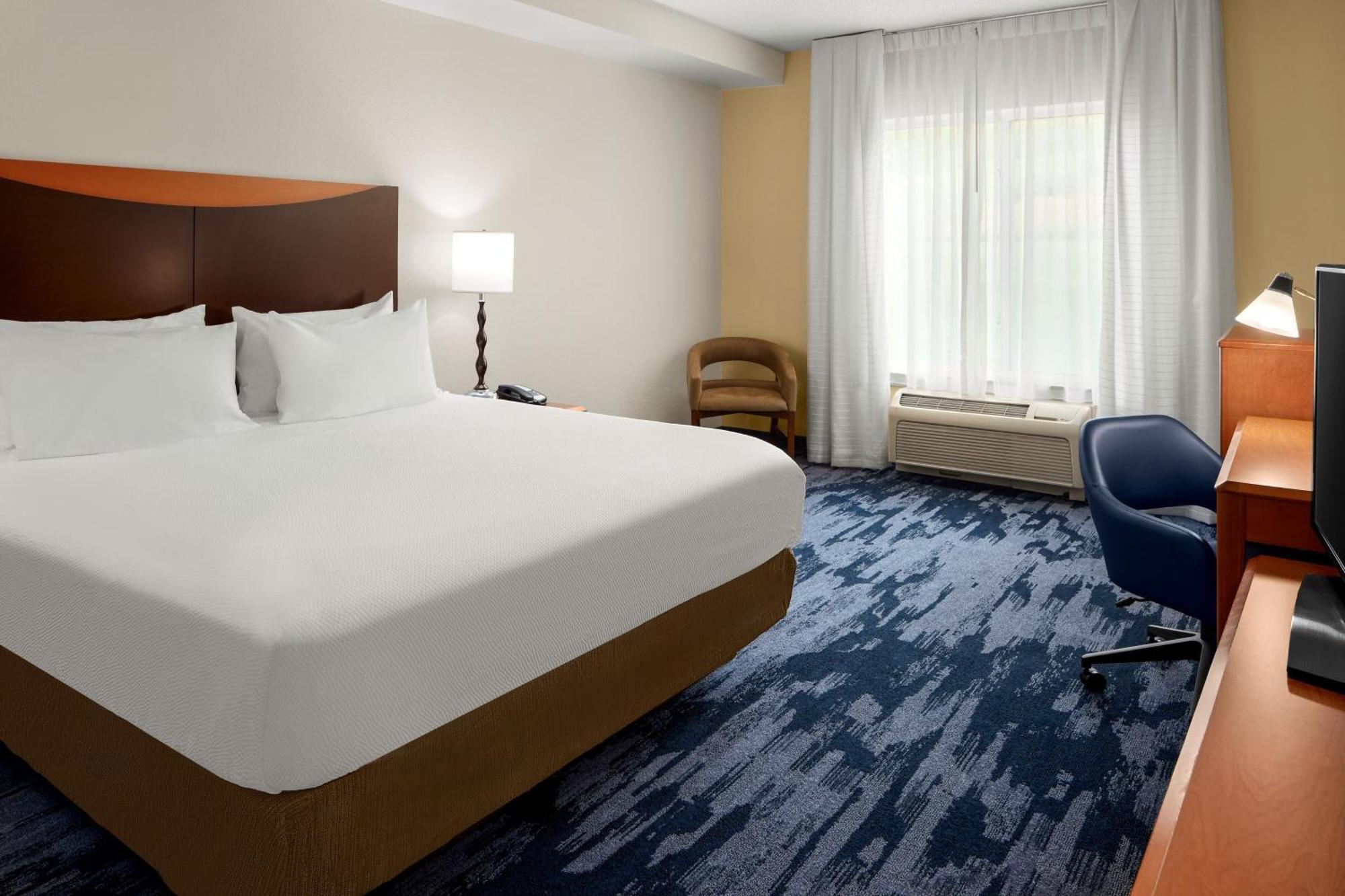 Fairfield Inn & Suites Bedford Exterior photo
