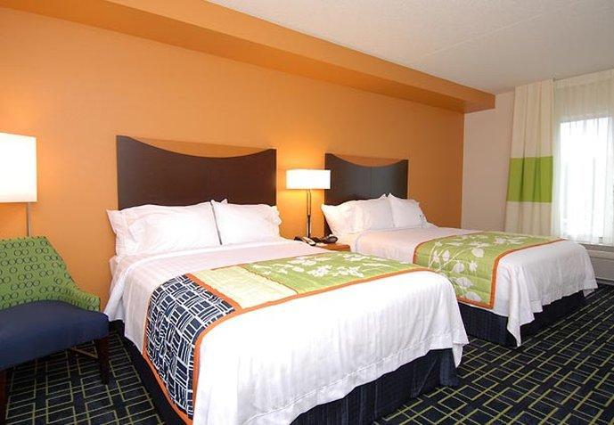 Fairfield Inn & Suites Bedford Exterior photo